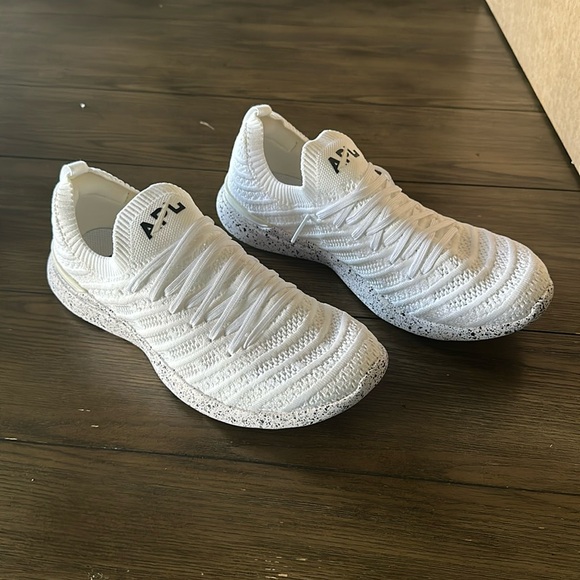 NEW APL Techloom Wave 8.5 white - Picture 1 of 5